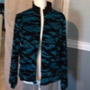 Onque  Casuals long sleeve light weight jacket